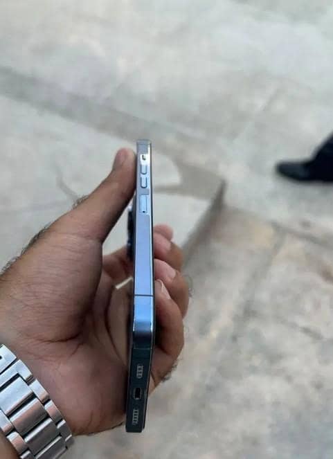 Apple iPhone 13 Pro Max 5