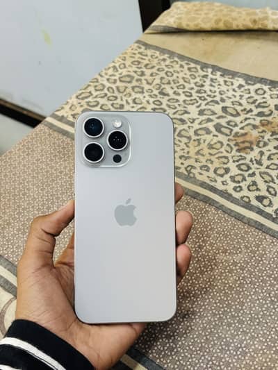 Apple iPhone 15 Pro Max