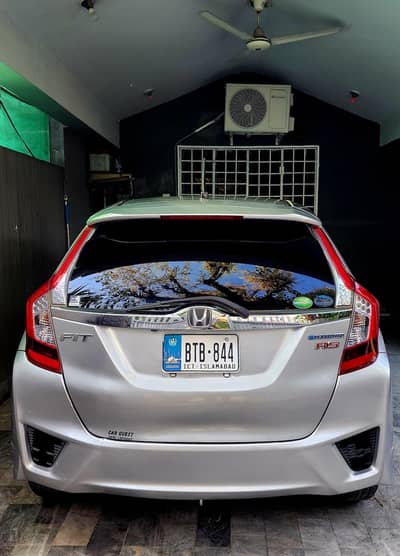 Honda Fit RS 1.5 2014 (Full option) Total GENIUNE 10/10 mint condition