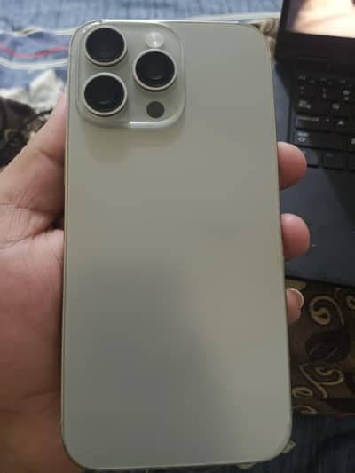 I phone 15 pro max 256 GB