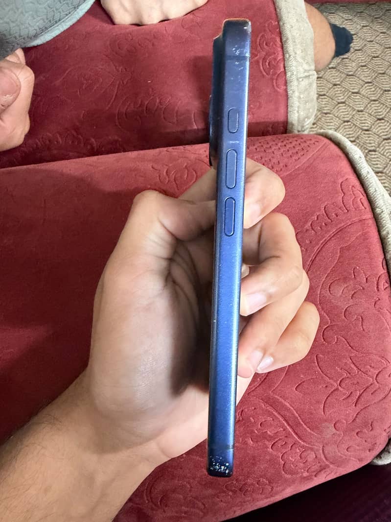 Apple iPhone 17 Pro JV 6