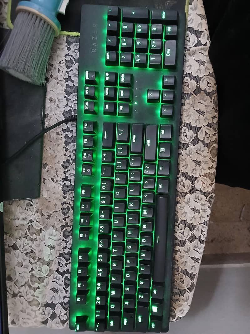Razer huntsman's essential Gaming Keyboard - Computer Components ...