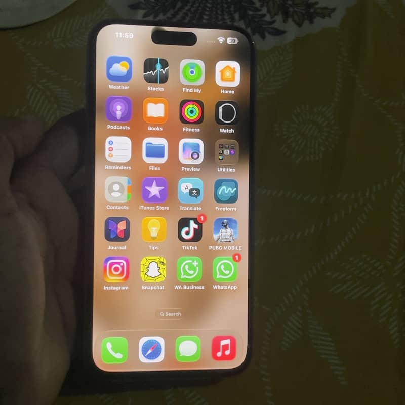 Apple iPhone 15 Pro Max 2
