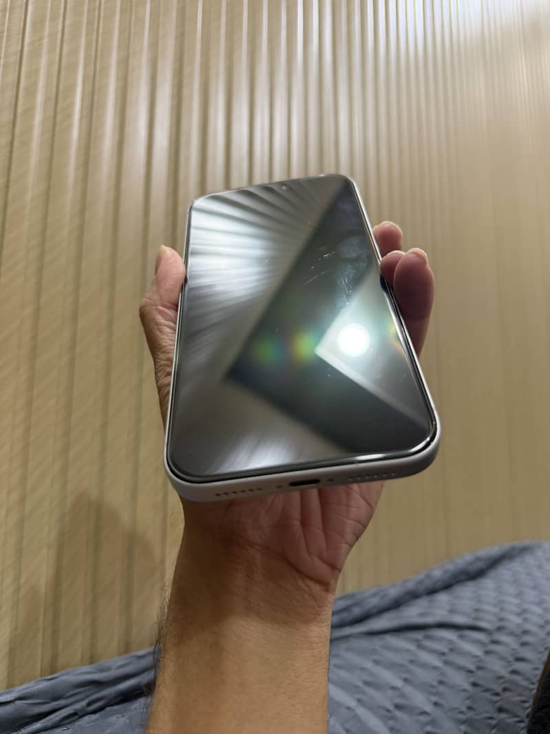 Apple iPhone 17 Pro Max 2