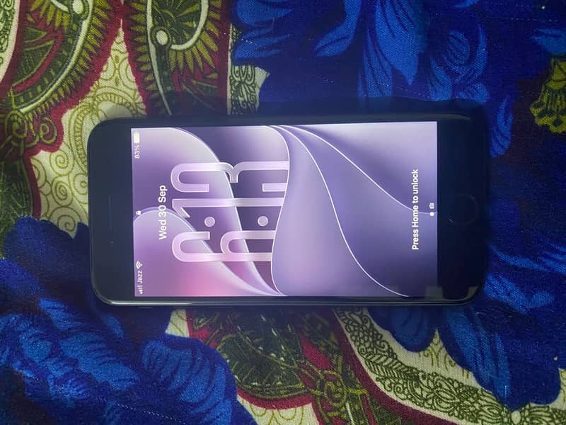 Apple iPhone SE 2 1