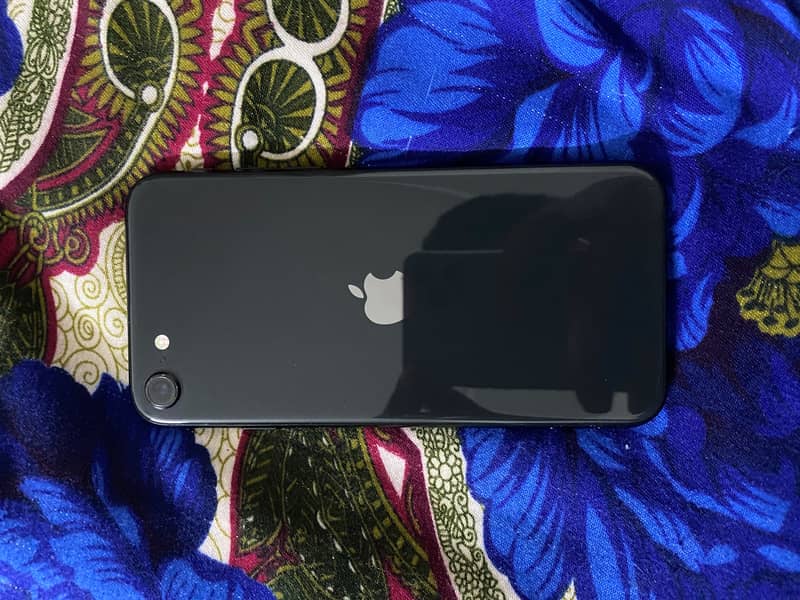 Apple iPhone SE 2 5