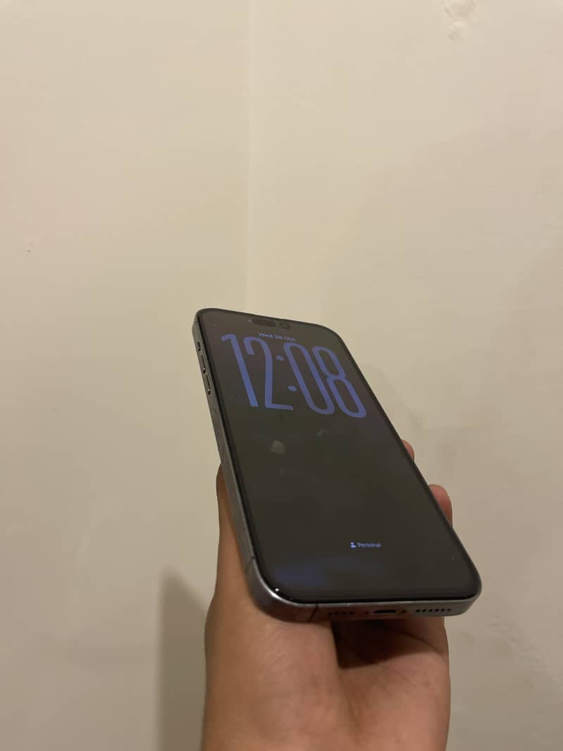 Apple iPhone 14 Pro Max 0