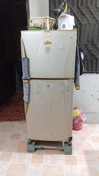fridge for sale in good working condition