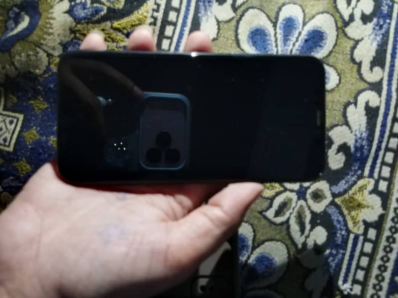 Apple iPhone X 0