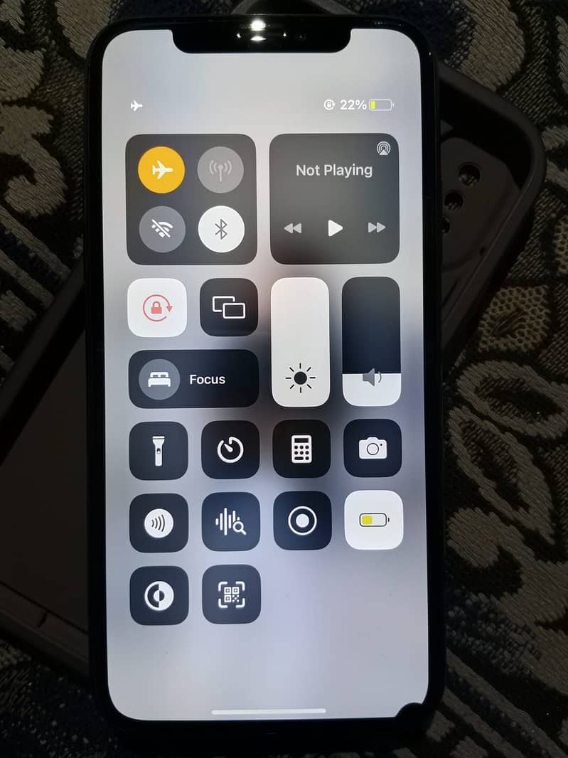 Apple iPhone X 3