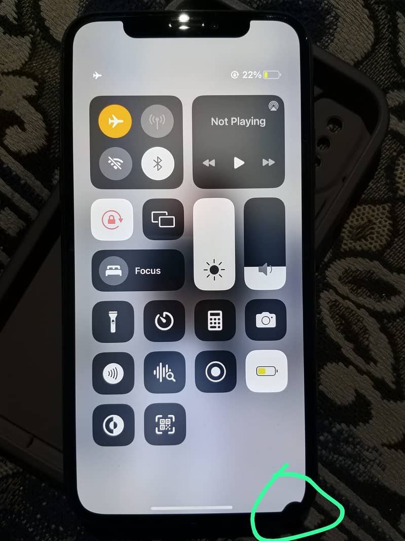 Apple iPhone X 4