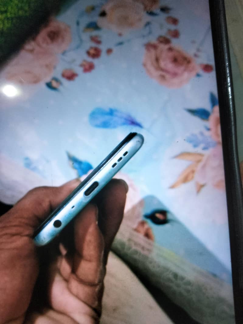 Oppo A76 4
