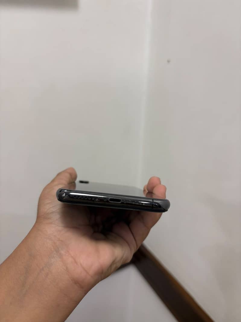 Apple iPhone XS Max 1