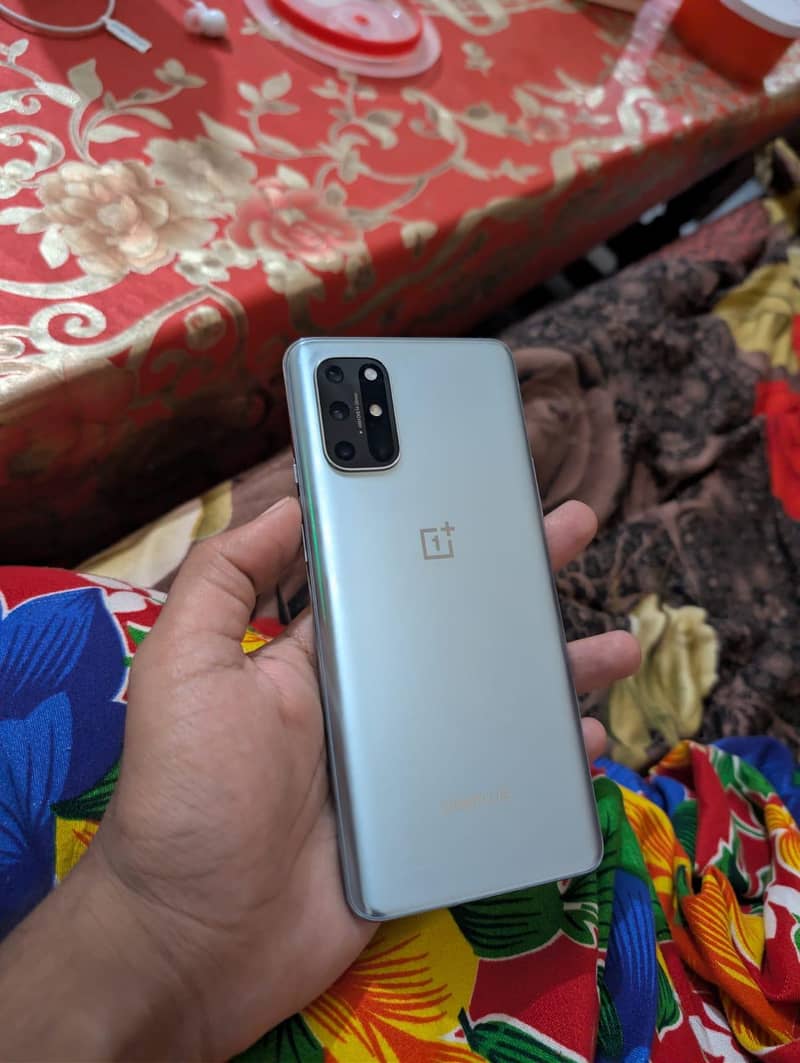 One Plus 8T 7