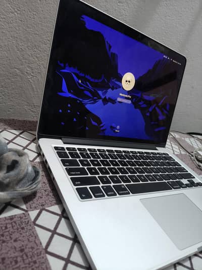 MacBook Pro 2015 128 GB with box