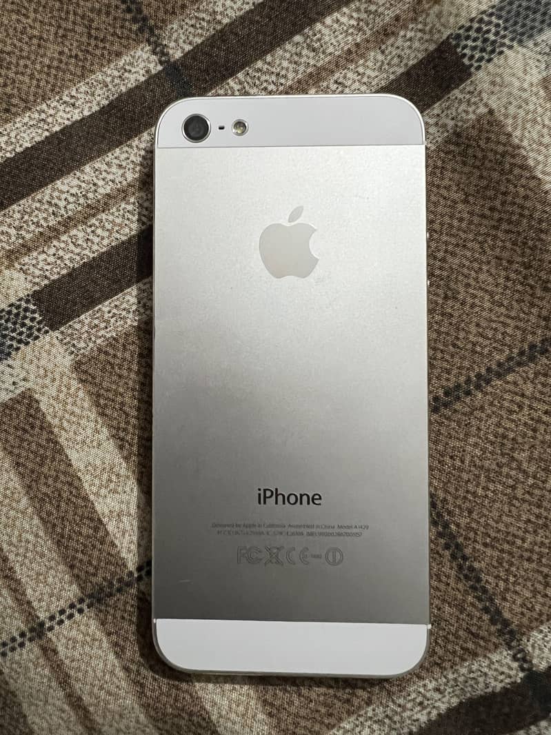 Apple iPhone 5 2