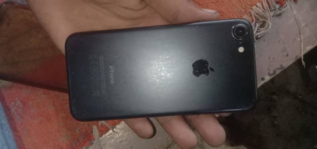 Apple iPhone 7