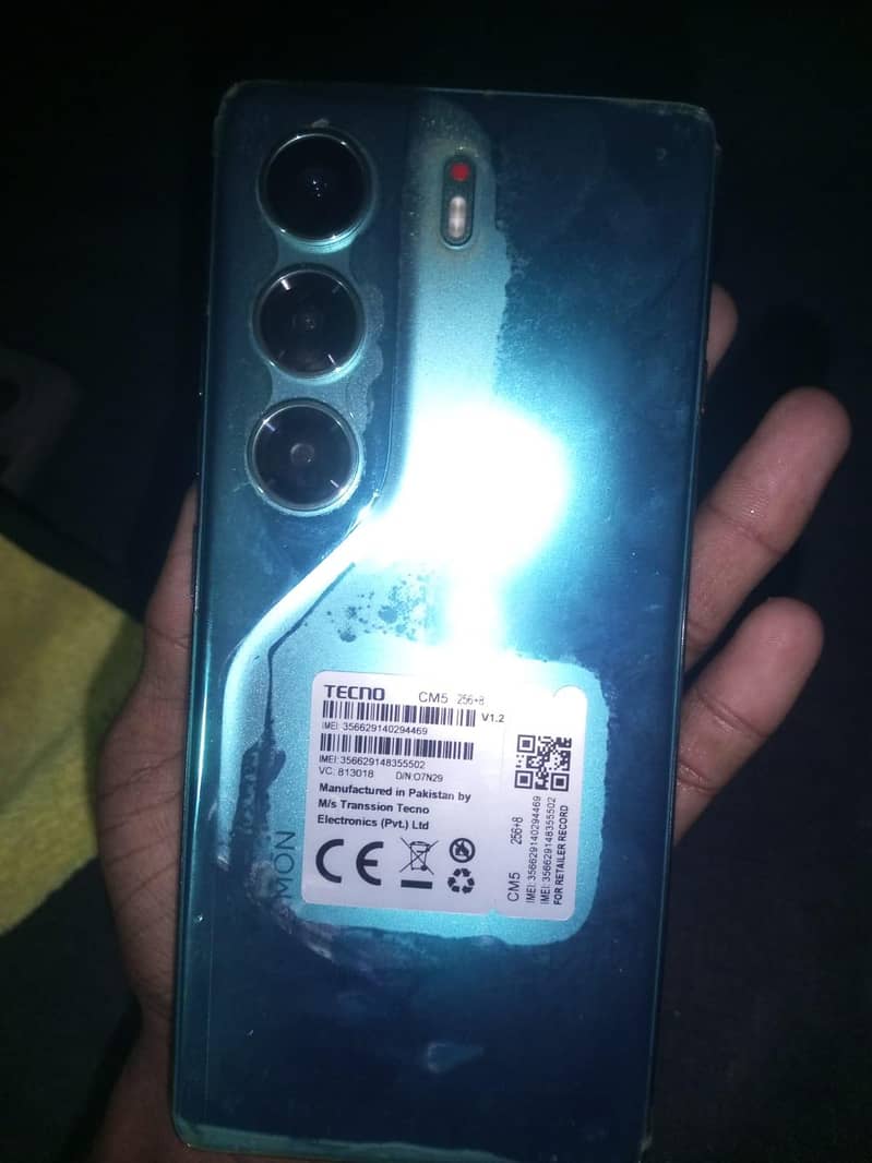 Tecno CAMON 40 1