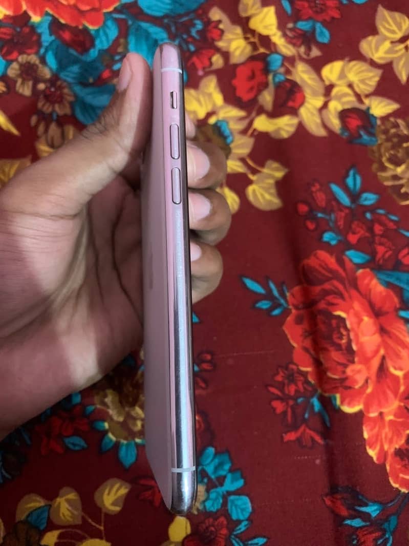 Apple iPhone 11 Pro 6