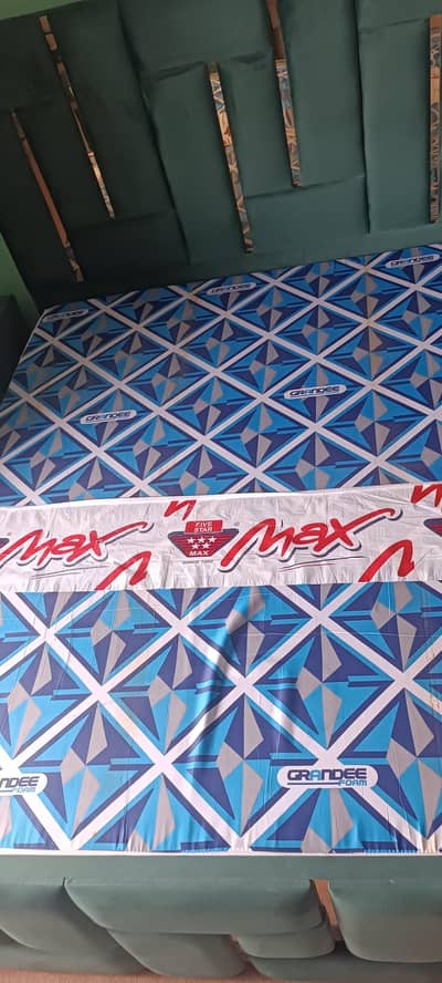 8inch King size foam mattress