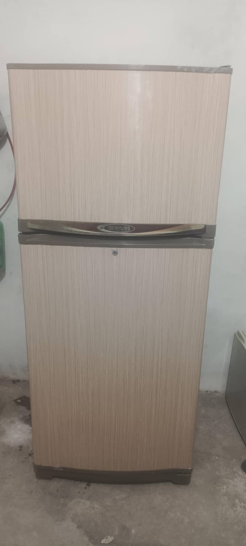 refrigerator 0