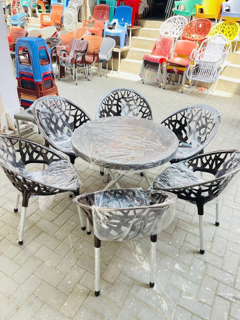 All types dining Tabiles available 8