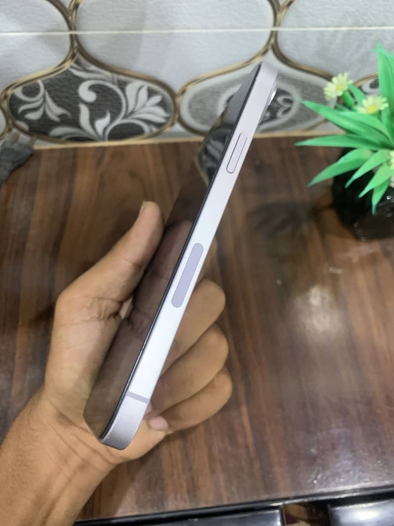 Apple iPhone 14 plus 6