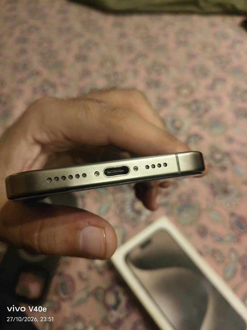 Apple iPhone 15 Pro Max 1