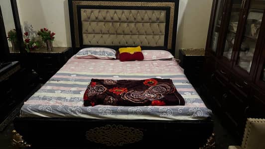 Very good condition Neat & Clean