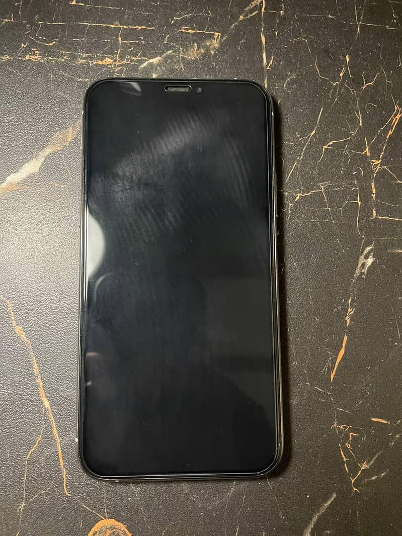 Apple iPhone 11 0