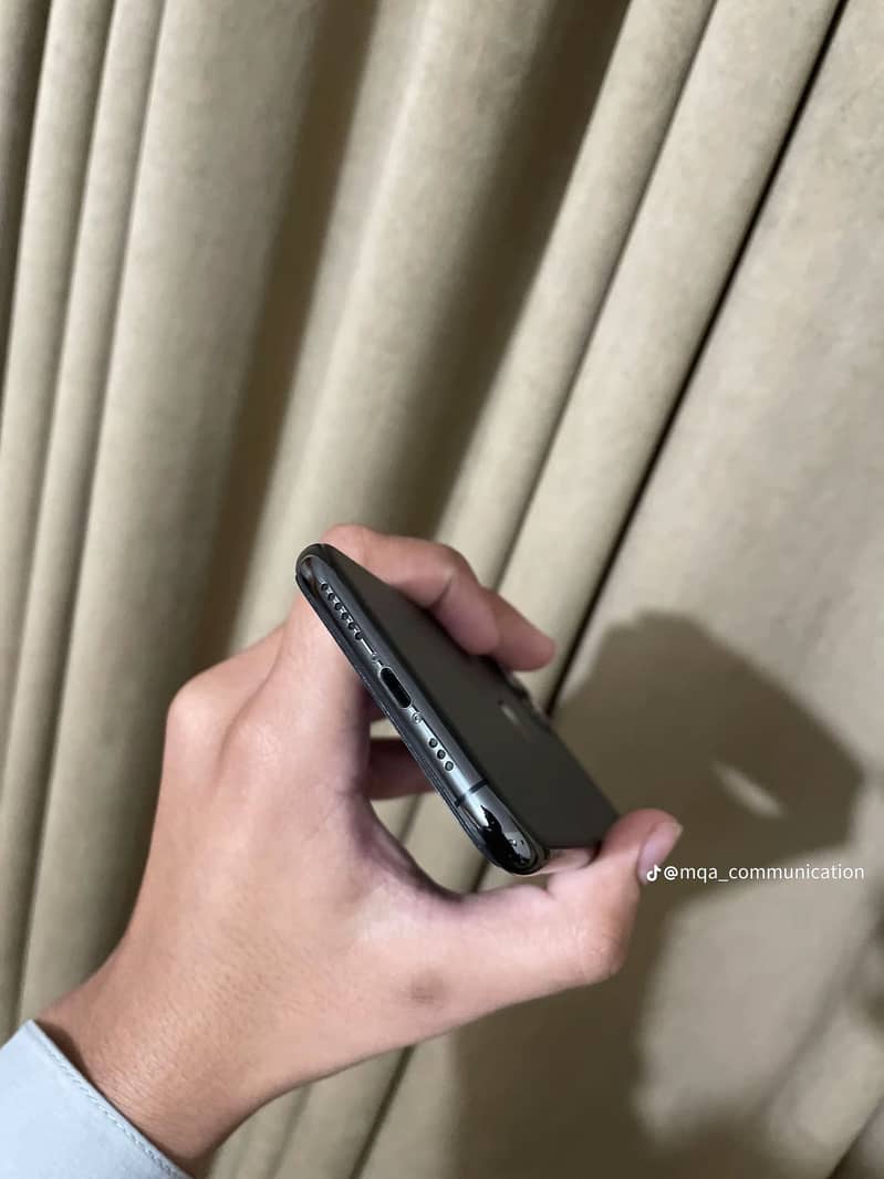 Apple iPhone 11 Pro 0