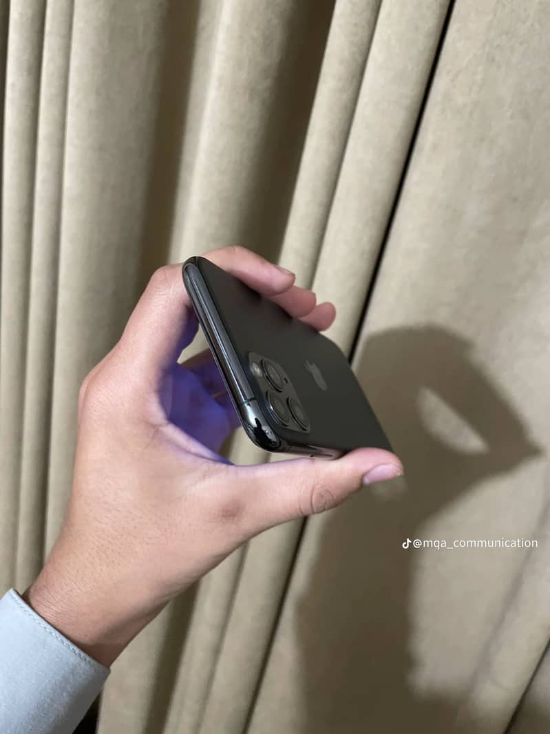 Apple iPhone 11 Pro 1