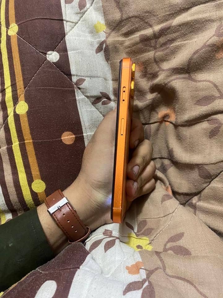 Apple iPhone XS Max 5