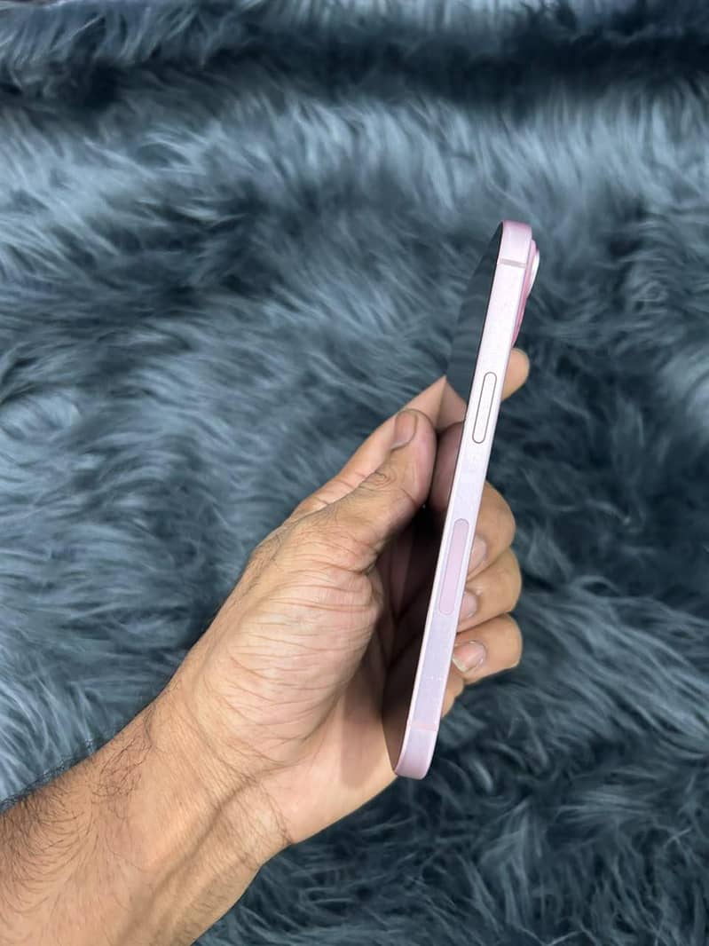 Apple iPhone 15 1