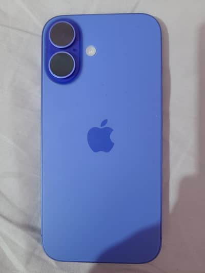 Apple iPhone 16