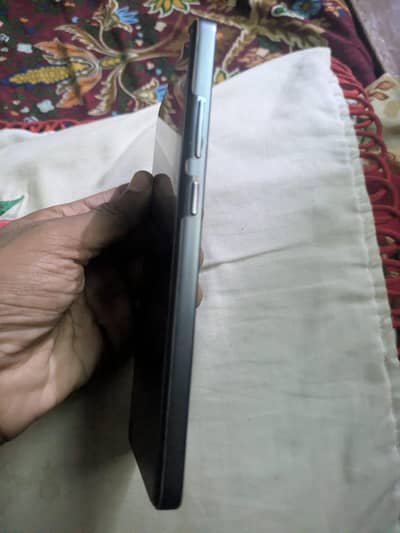 OPPO Reno12 F