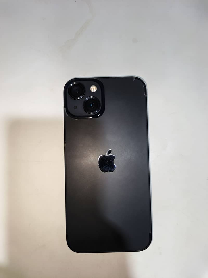 Apple iPhone 13 4