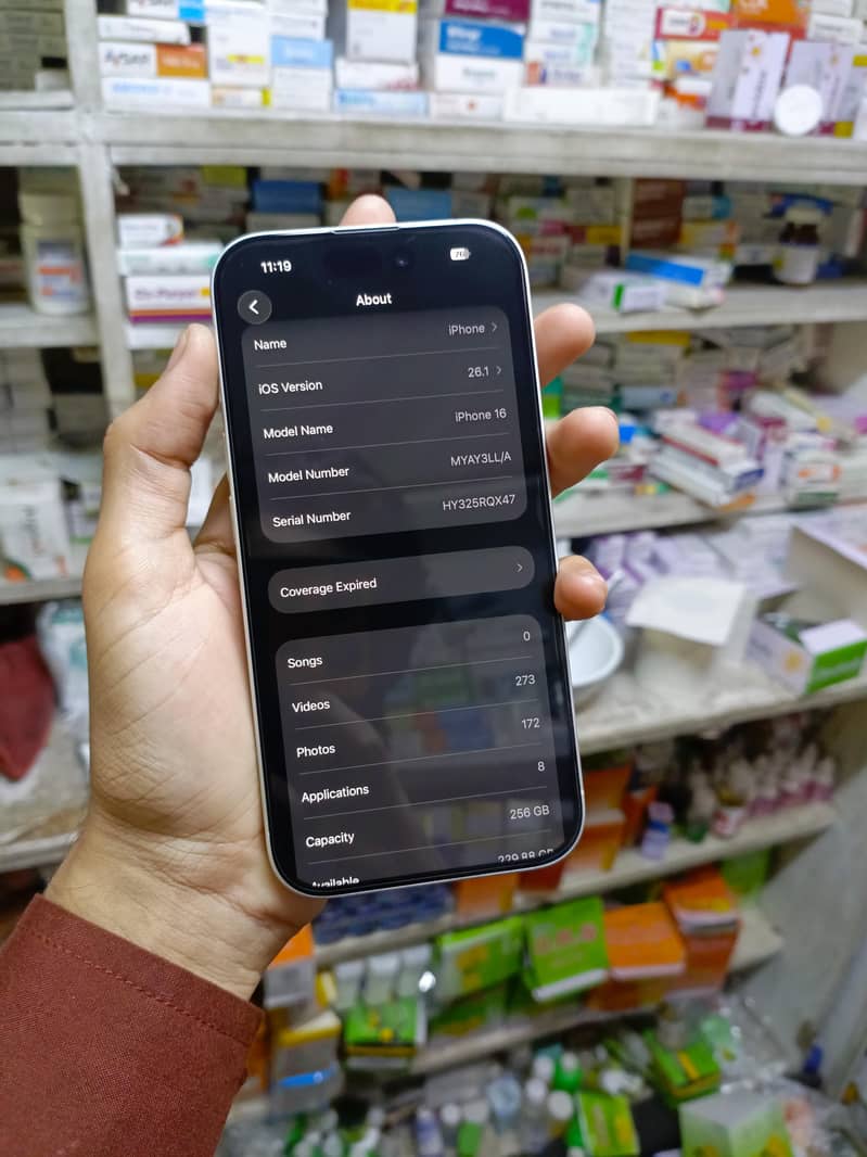 Apple iPhone 16 2