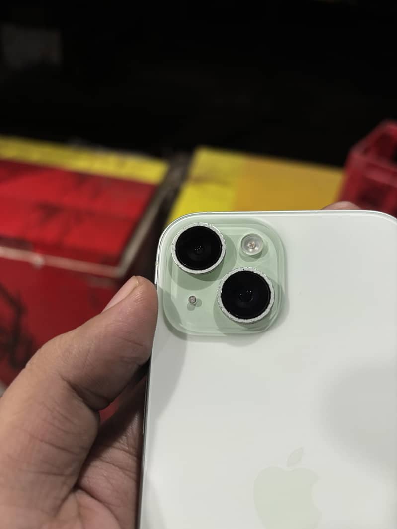 Apple iPhone 15 3
