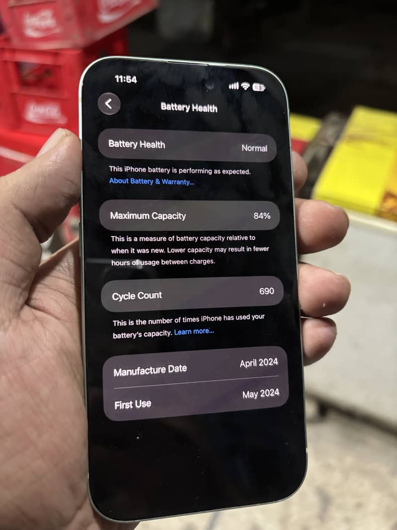 Apple iPhone 15 4
