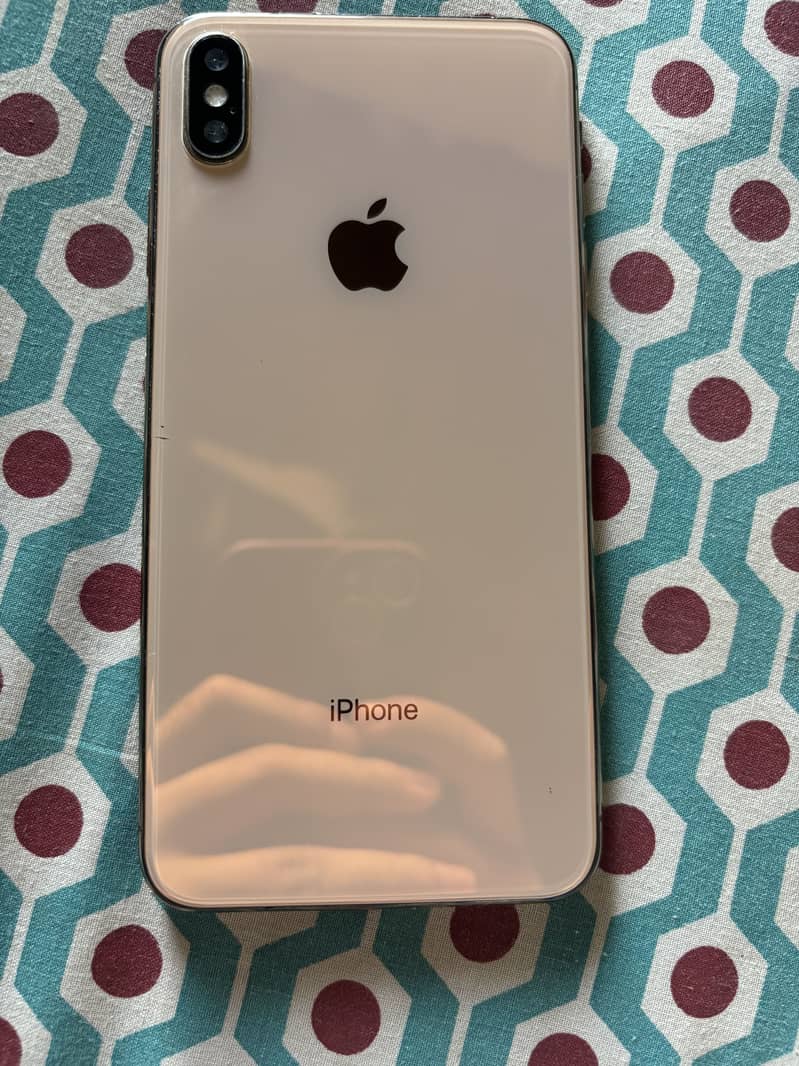 Apple iPhone XS Max 1