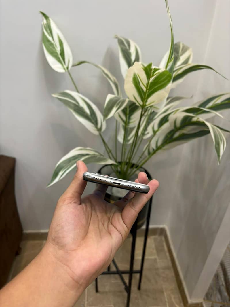 Apple iPhone X 7