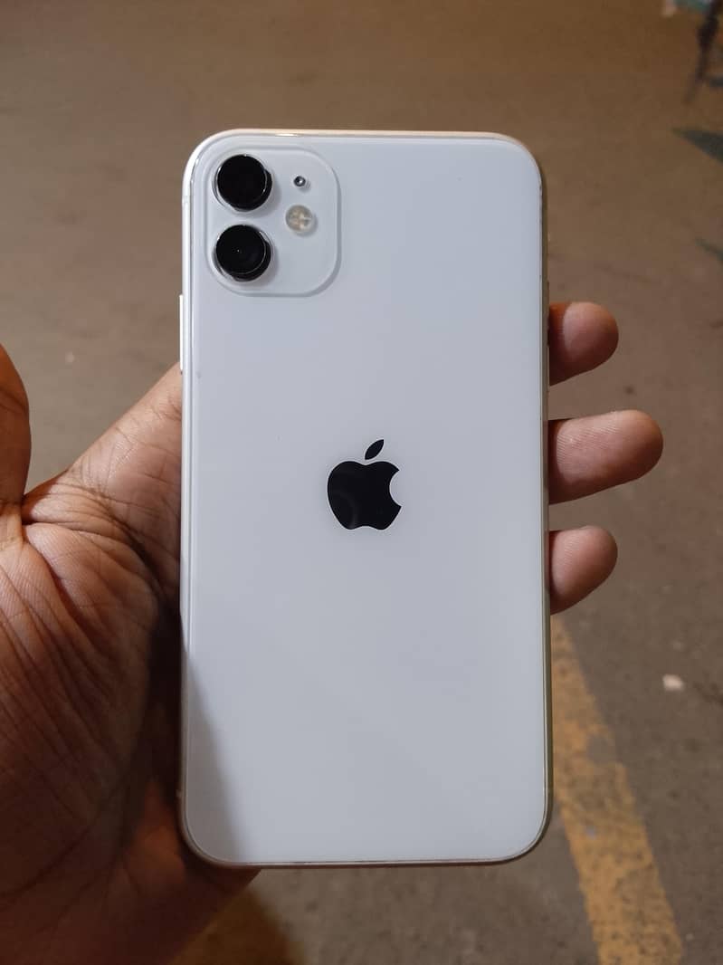 Apple iPhone 11 0