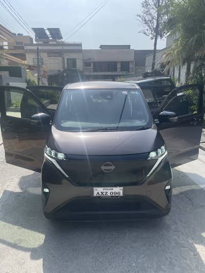 Nissan sakura G  premium pakage