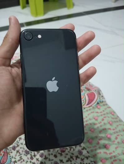 Apple iPhone SE