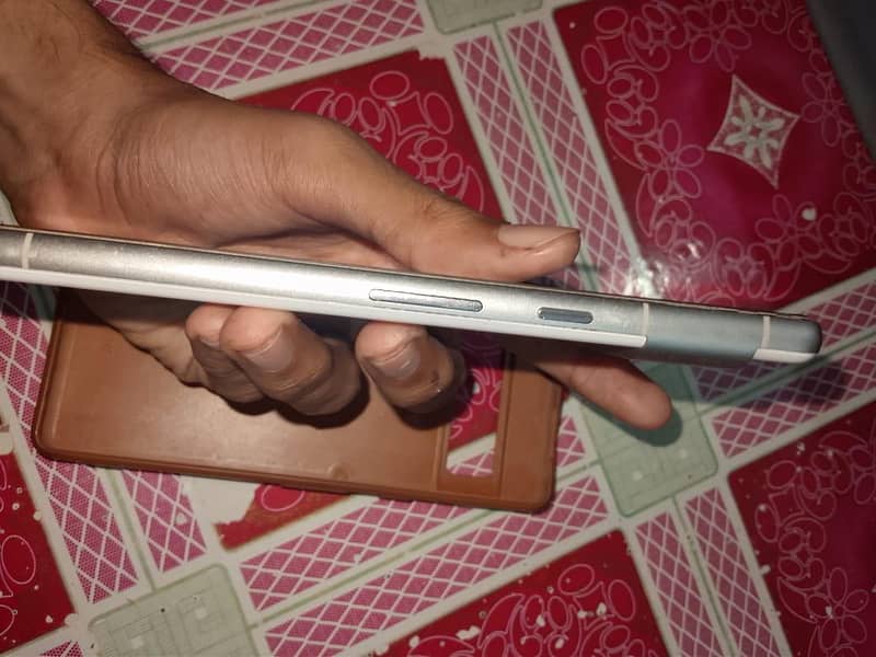 Google Pixel 7 5