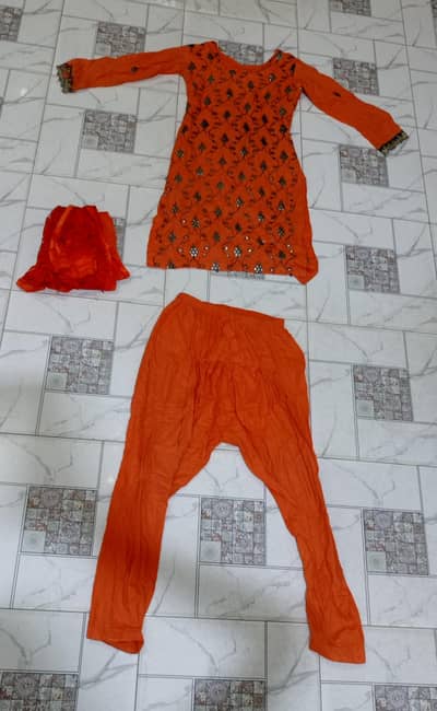 Used 3 peace Women Clothe Condition Good