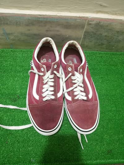 VAN'S MAROON SHOES LIMITED EDITION