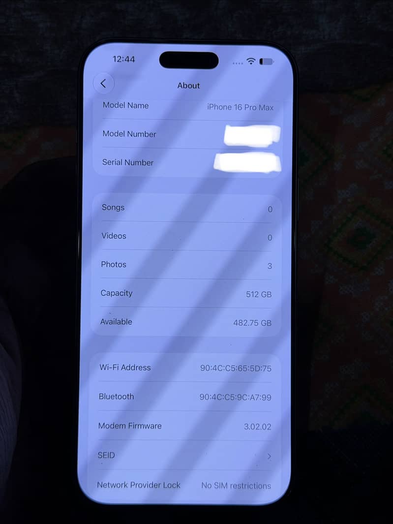 Apple iPhone 16 Pro Max 11