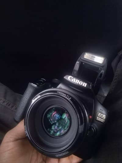 CANON 1300D